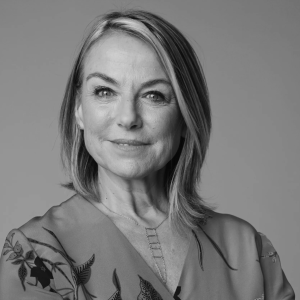 Esther Perel headshot